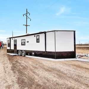 Ice Castle Sportsmen’s Retreat 8' X 28V' Fish House